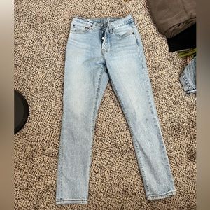 Levi’s 501 skinny jeans light wash